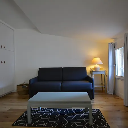 Du Jardin Public Apartment *